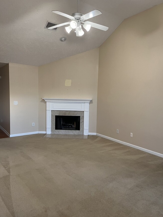 Building Photo - 2011 Orlimar Ct