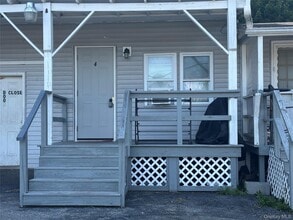 Building Photo - 1399 US-44