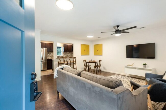 Foto del edificio - 604 Orland Blvd