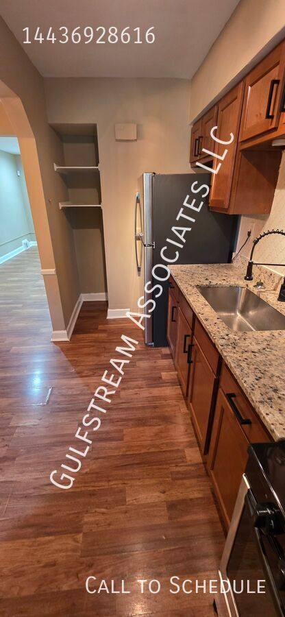 Building Photo - 2820 Edgecombe Cir S