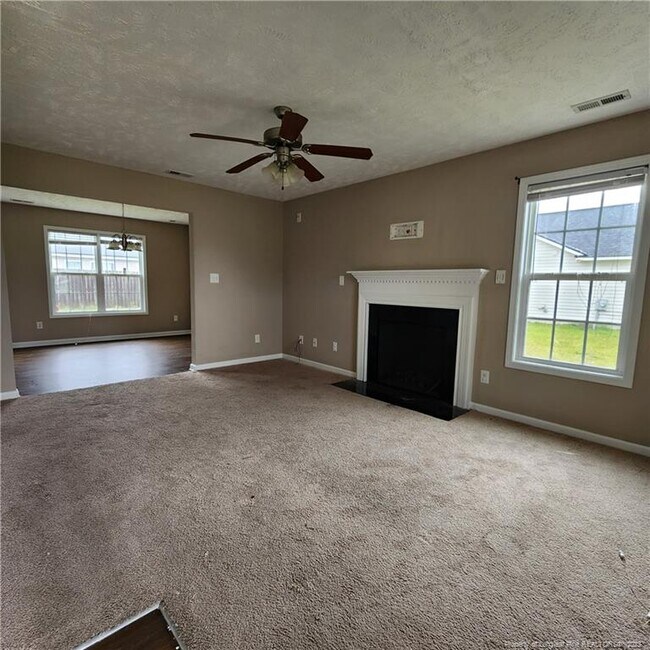 Building Photo - 2128 St Nicholas Dr