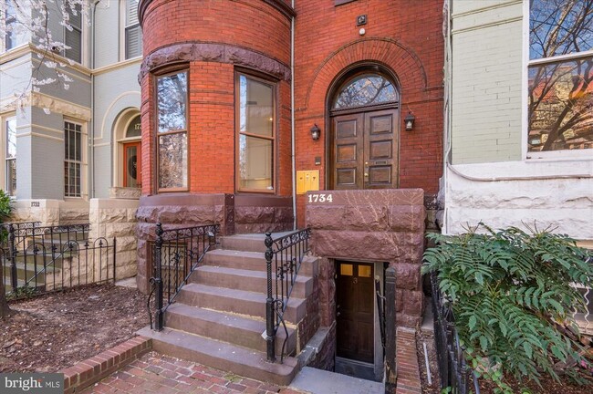 Building Photo - 1734 Q St NW