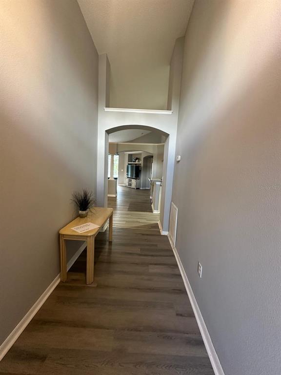Building Photo - 548 Eagle Pointe S