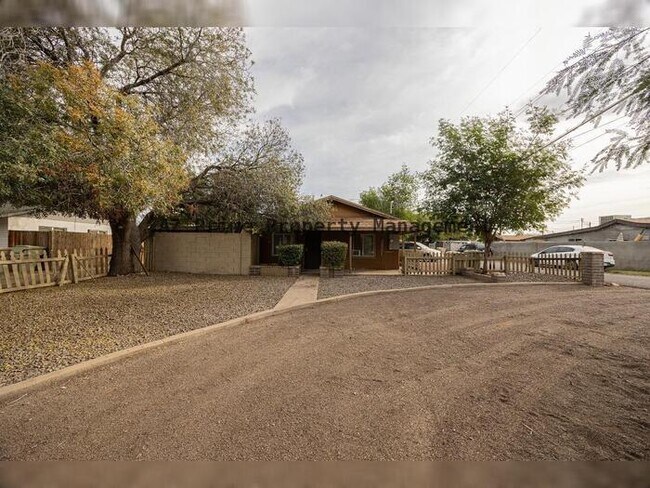 Foto del edificio - 7513 N 61st Ave