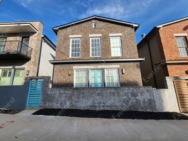 Foto del edificio - 380 Bill Kennedy Wy SE