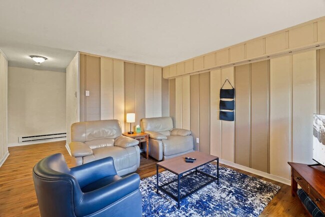 Foto del edificio - 111 Courtside Ln