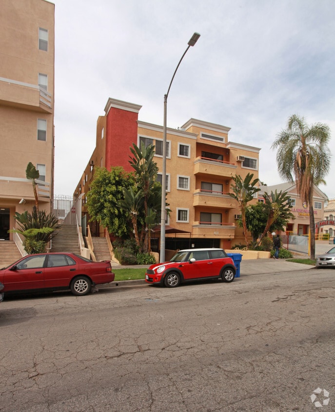 Primary Photo - 411 S Berendo St