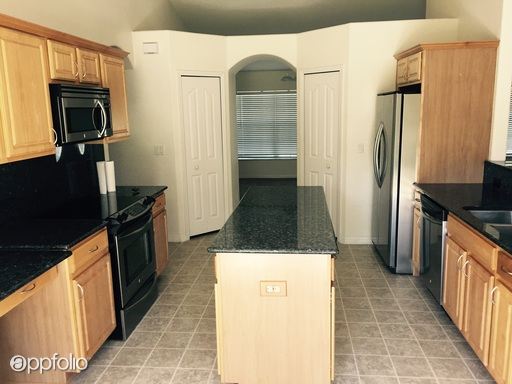 Building Photo - 8413 Nightingale Rd