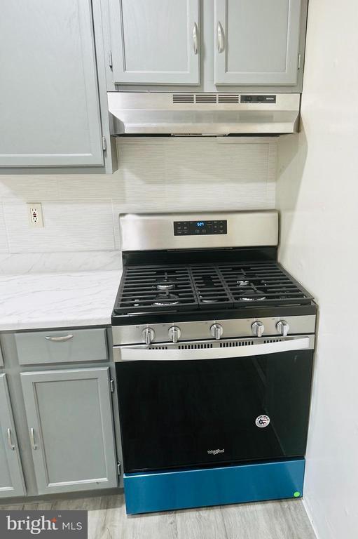 Foto del edificio - 5515 Summerfield Ave