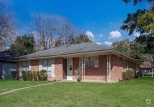 Building Photo - 2902 Wuthering Heights Dr