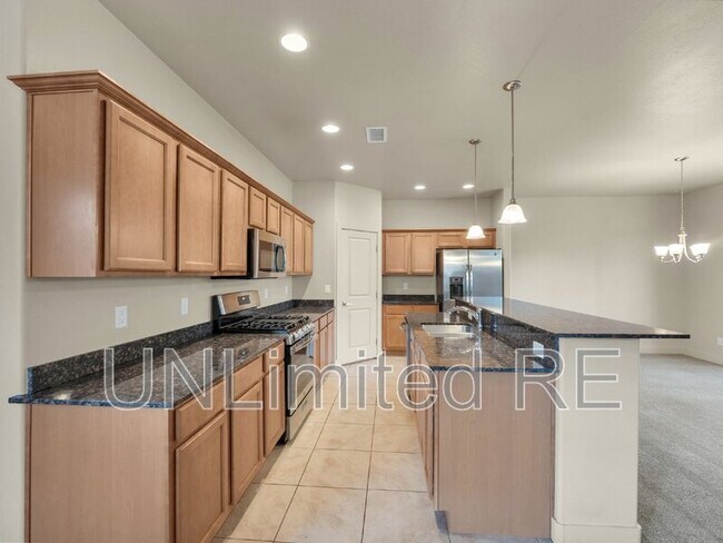 Foto del edificio - 2539 W Josselyn Dr