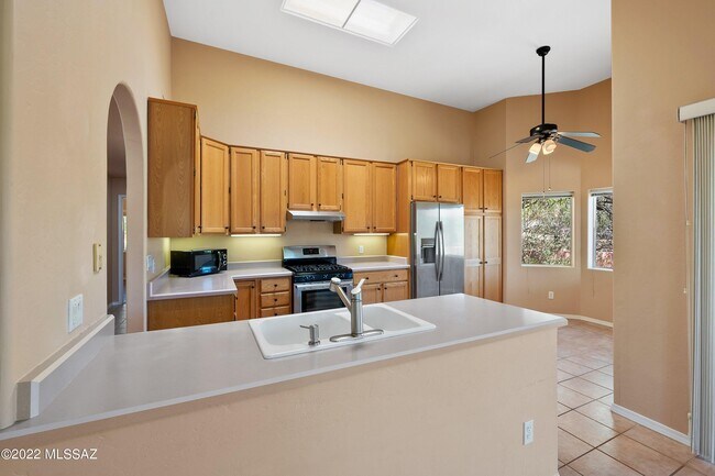 Building Photo - 5951 East Calle Agua Verde