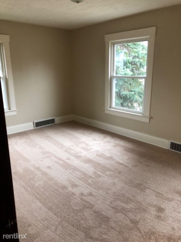 Building Photo - 3 br, 1.5 bath House - 621 Walnut Rd SW