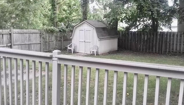 Foto del edificio - 325 W Barnes Ave