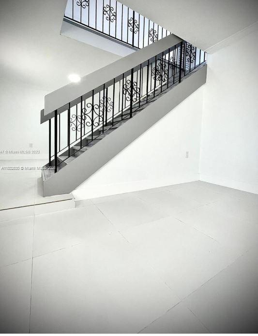 Building Photo - 2324 SW 57th Ave