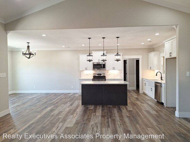 Foto del edificio - 3 br, 2 bath House - 849 Pinebrooke Dr