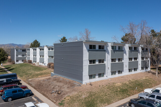 Arvada Plaza Area Apartments For Rent With Extra Storage Wheat Ridge