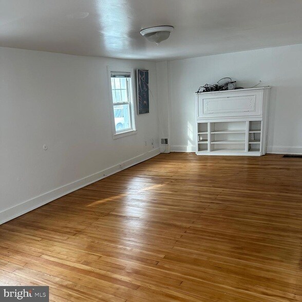 Foto del edificio - 2 Titus Ave