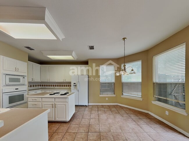 Building Photo - 901 Muirfield Rd