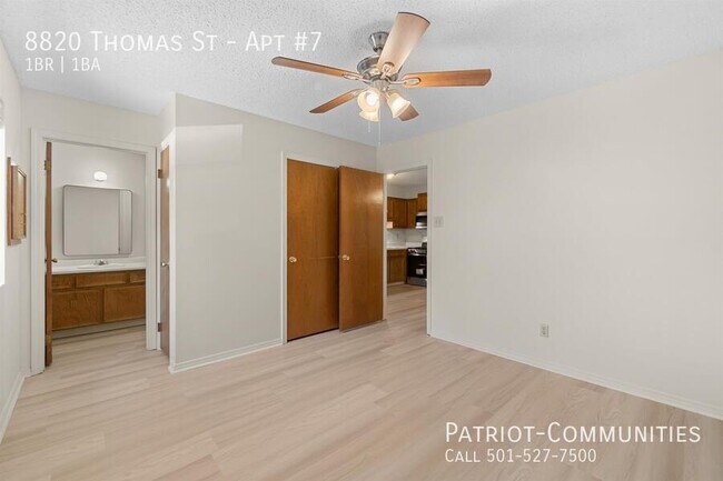 Foto del edificio - 8820 Thomas St