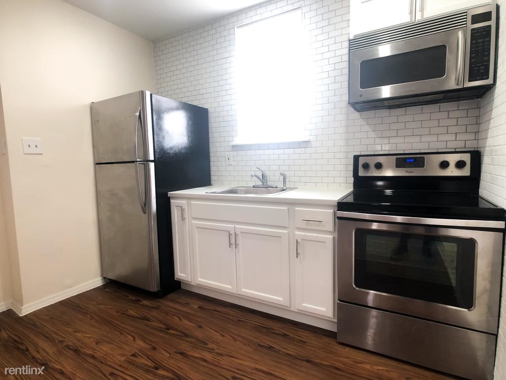 Primary Photo - 4721 N 15th St