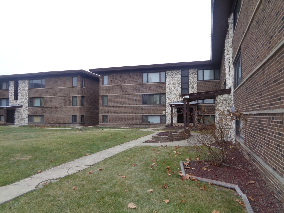 6810 W Lode Dr Unit 3B, Worth, IL 60482 Condo for Rent in Worth, IL