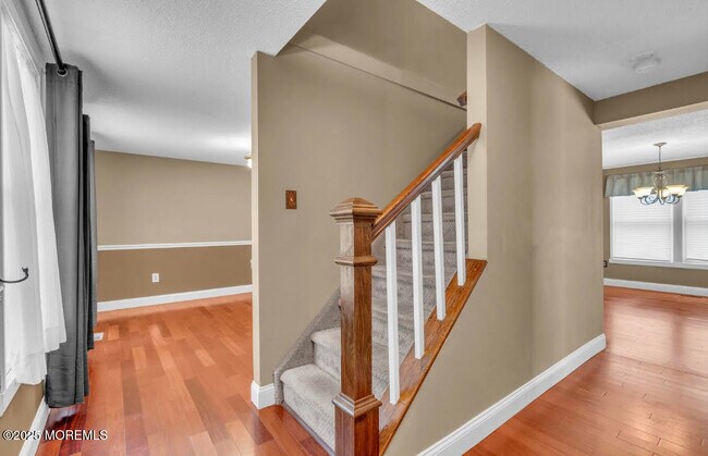 Foto del edificio - 6 Harmony Hill Ct
