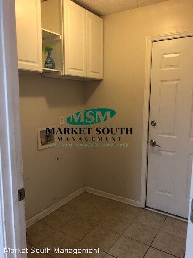 Building Photo - 3 br, 2 bath House - 7 Ibis Way
