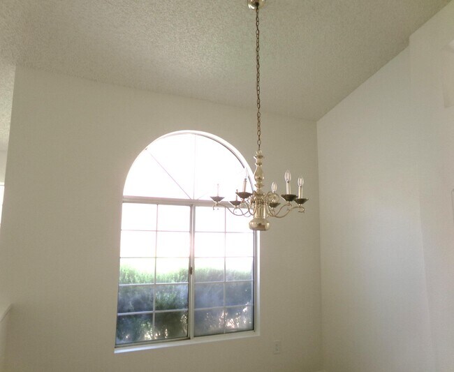 Foto del edificio - 4829 W Forest Oaks Ave