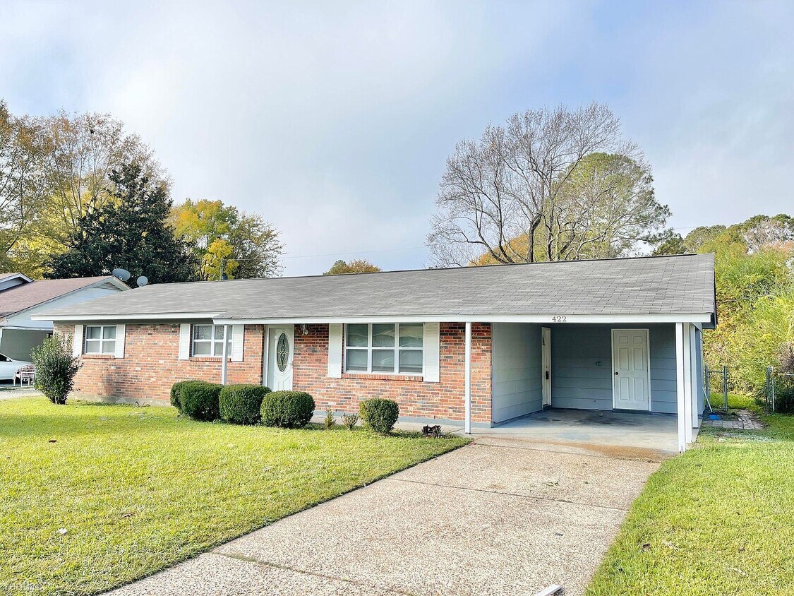 Primary Photo - 3 br, 2 bath House - 422 E Gaywood St