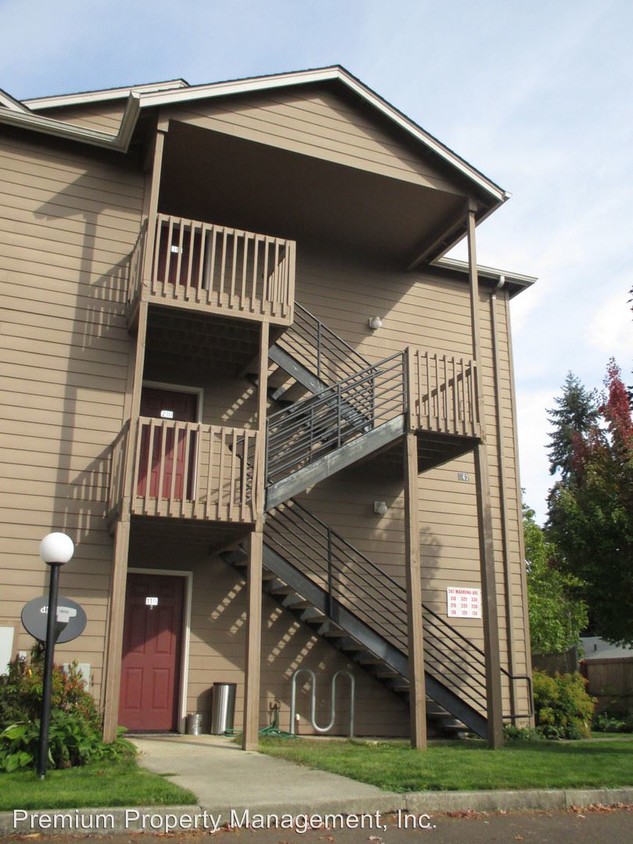 Primary Photo - 247 Madrona Ave SE