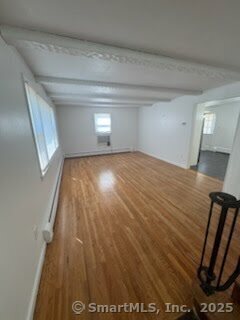Foto del edificio - 346 Everett St