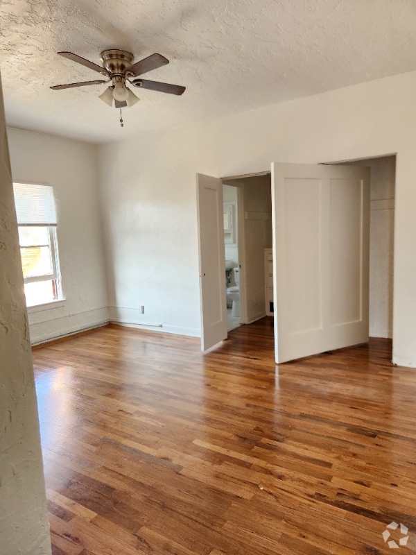Building Photo - 1845 N Gramercy Pl