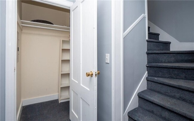 Building Photo - 438 Wolcott Ave