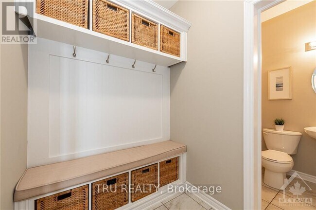 Building Photo - 347 Ardmore St