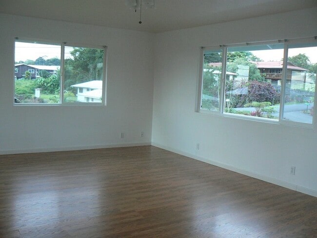 Building Photo - 95 Malia St