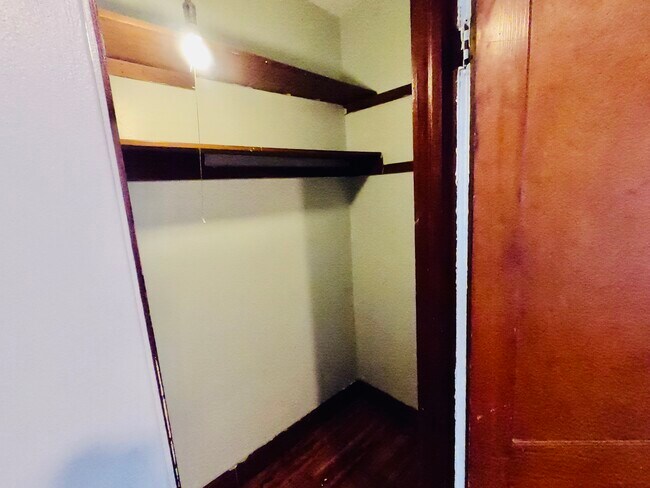 Foto del edificio - 174 Campbell Ave