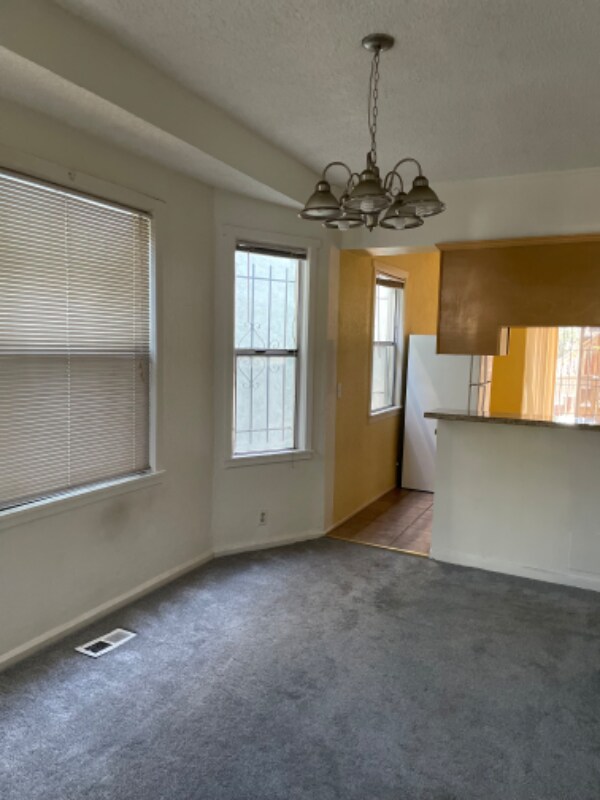Building Photo - 673 33rd St