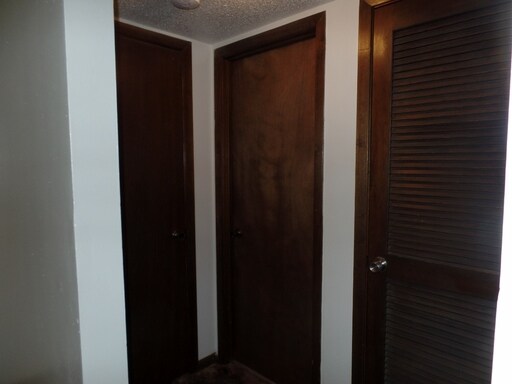 Building Photo - 706 E Inskip Dr