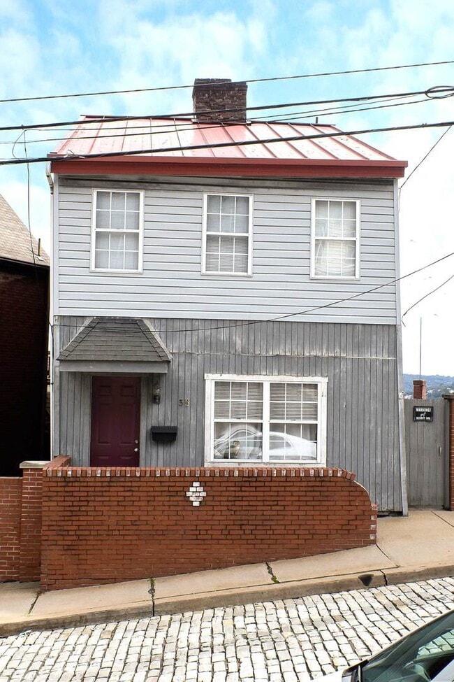 Building Photo - 35 Wyoming St