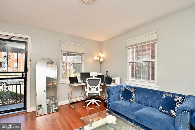 Foto del edificio - 4373 F St SE