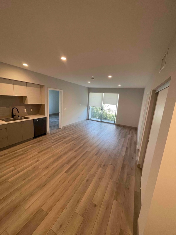 Photo - 10925 Hartsook St (Los Angeles, CA) House