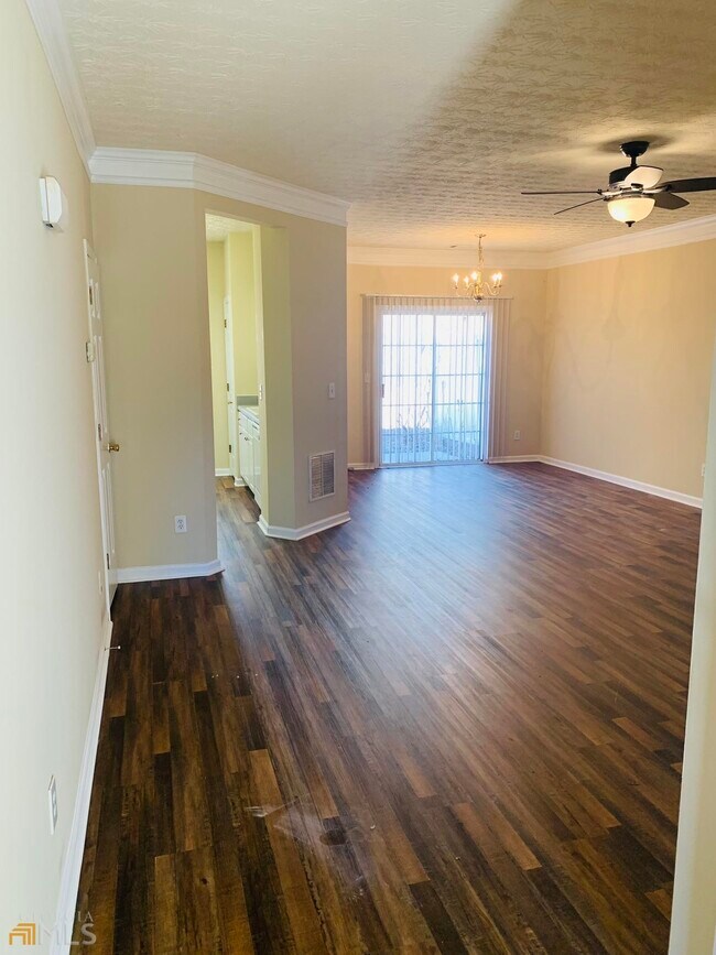 Building Photo - 1589 River Main Ct