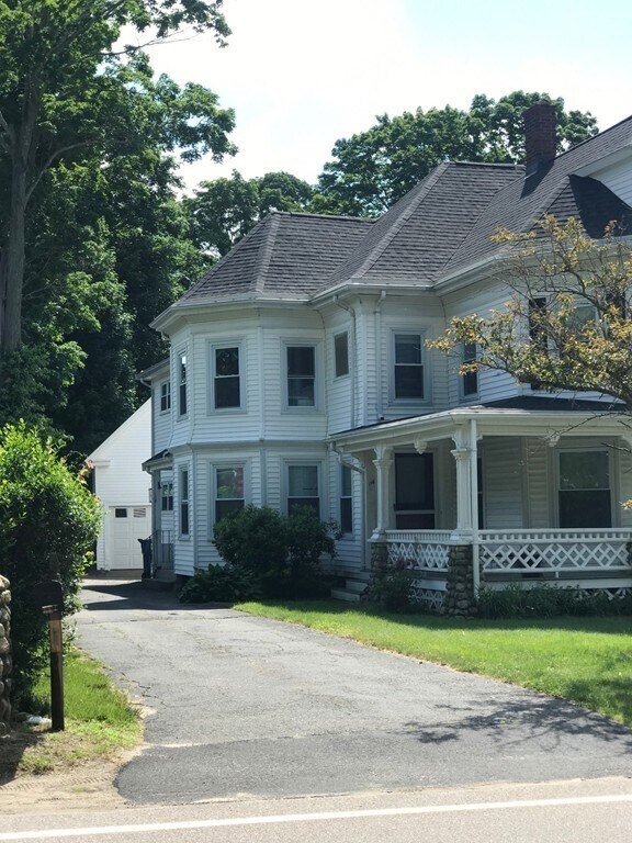 Building Photo - 114 Pond St