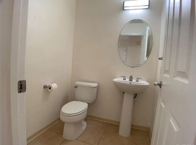 Building Photo - Mililani Mauka  - 3 bedroom, 2.5 bathroom,...