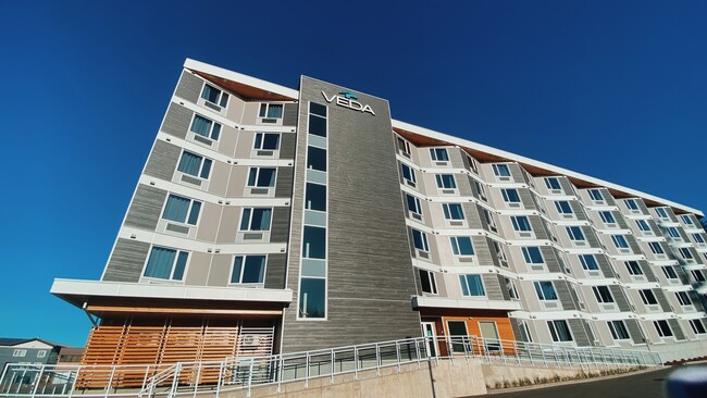 Building Photo - 1404 Patricia Blvd