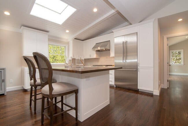 Foto del edificio - 32 White Oak Ln