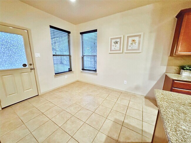 Foto del edificio - 12801 Winter Springs Dr