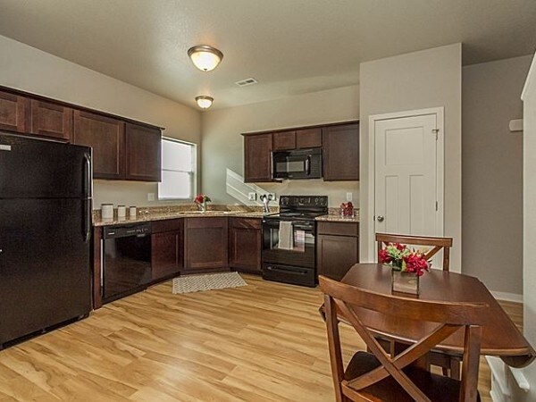 Interior Photo - Twin Gates Townhomes