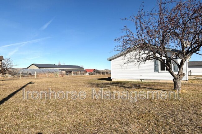 Building Photo - 117 Blackmore Mountain Way